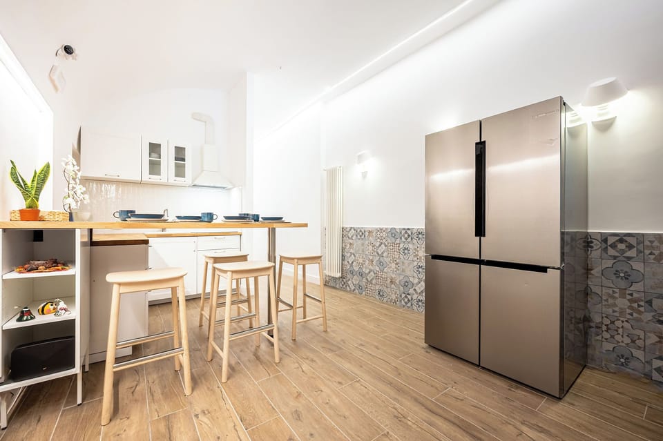 Fridge, microwave, cookware/dishes/utensils
