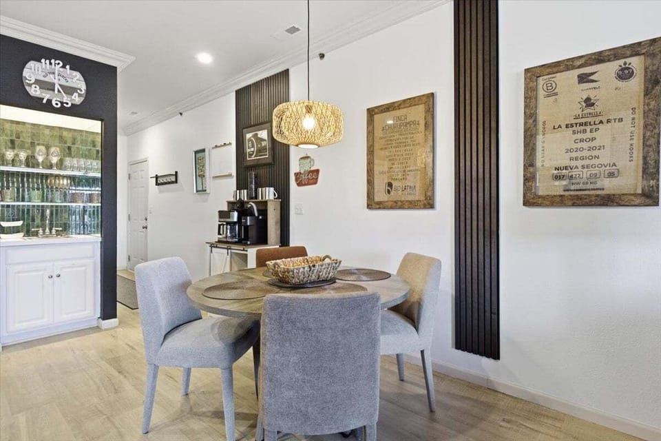 Condo, Multiple Beds, Pool Access (View to a Thrill) | 3 bedrooms, individually decorated, individually furnished, bed sheets