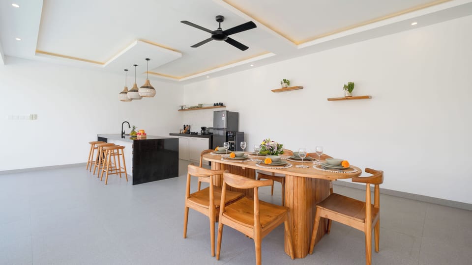 Villa, Pool View | Dining room