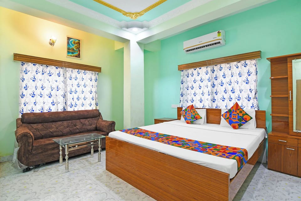 Egyptian cotton sheets, premium bedding, in-room safe, free WiFi