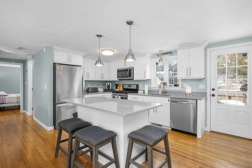 View of the fully equipped kitchen