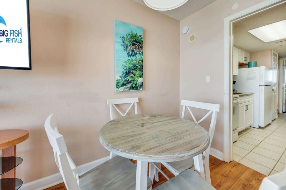 Dining Area for Family Meals 🍽️
