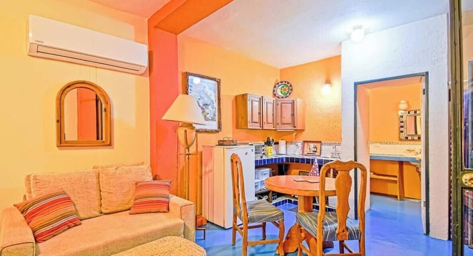 Cozy and charming – your home away from home with a basic equipped kitchen. 