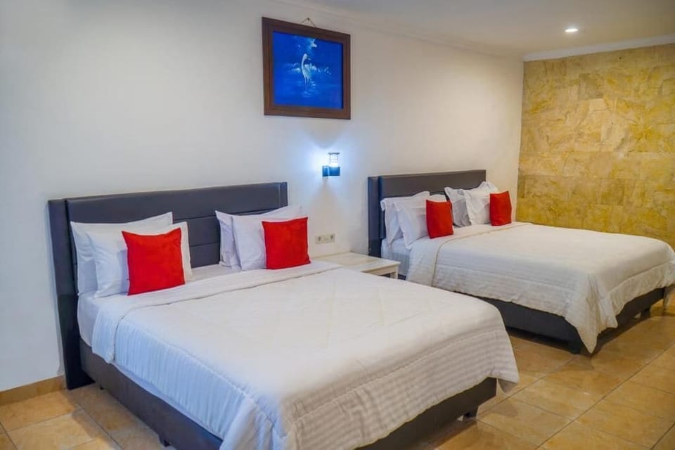 Suite, Balcony, Pool View | WiFi, wheelchair access