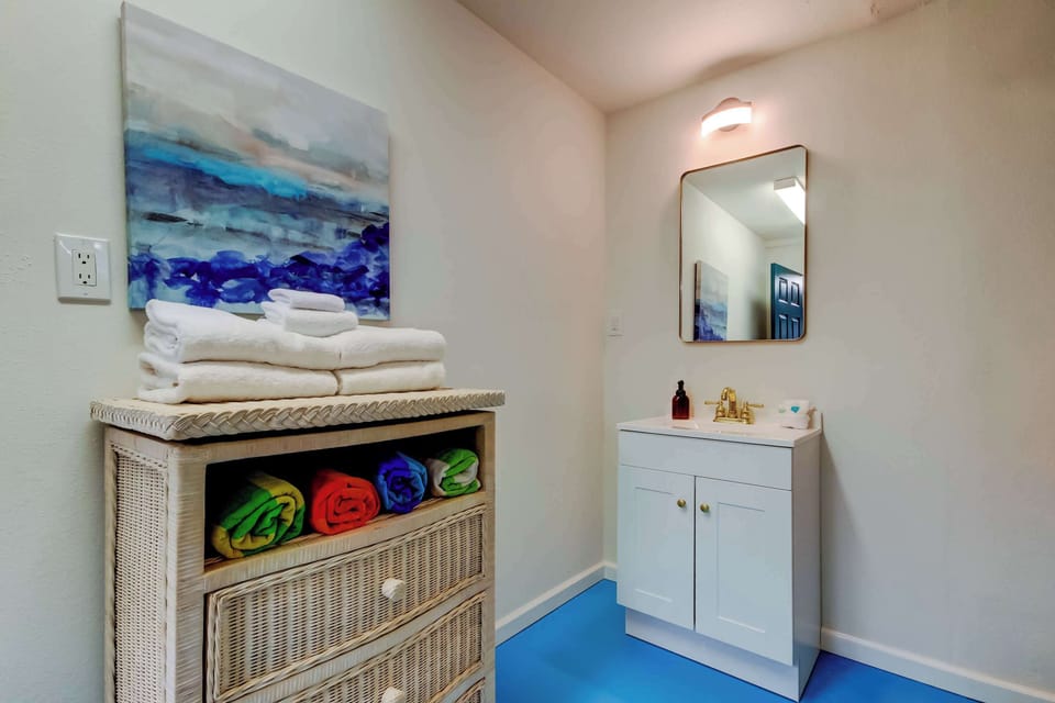 Comfort Apartment, 2 Queen Beds | Interior