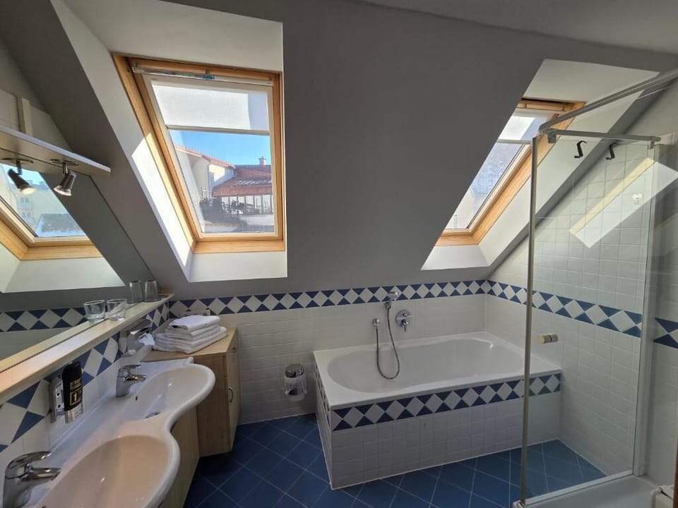 Apartment | Bathroom | Hair dryer, towels, soap, shampoo