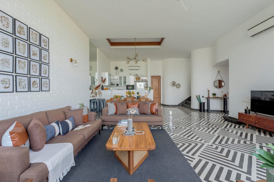 Villa, Balcony | Living area | 50-inch Smart TV with cable channels