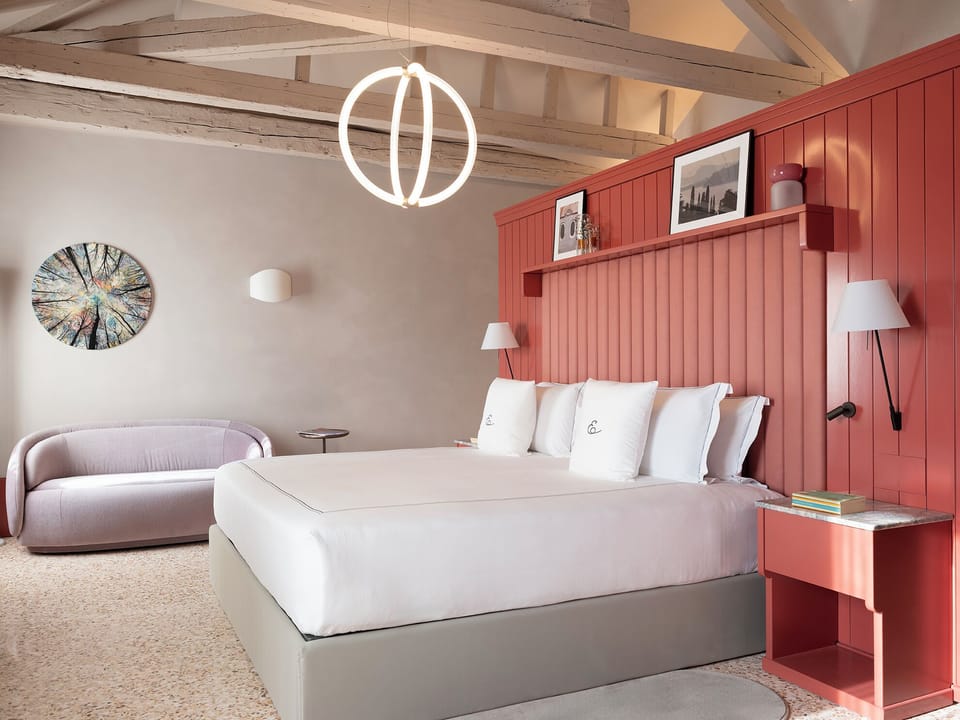Suite, Canal View | In-room safe, desk, soundproofing, free WiFi