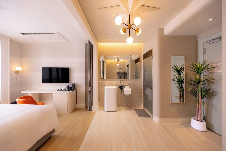 Urban Room- 2 Single Beds | In-room safe, free WiFi, bed sheets