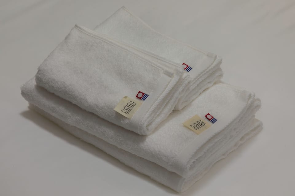 Apartment, 1 Double Bed with Sofa bed, Non Smoking | Bathroom amenities | Slippers