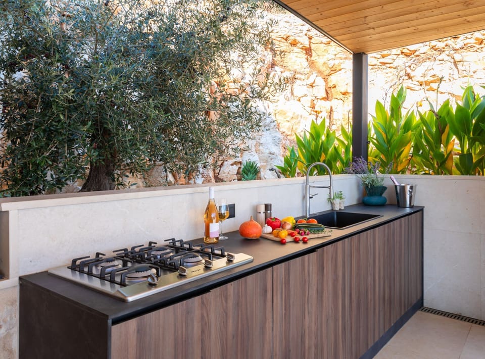 Villa (Five Bedroom Villa with the Pool) | Private kitchen
