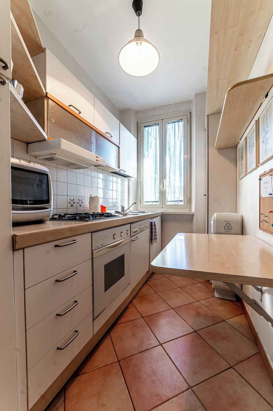 Superior Apartment, Courtyard View | Private kitchen | Fridge, microwave, oven, stovetop