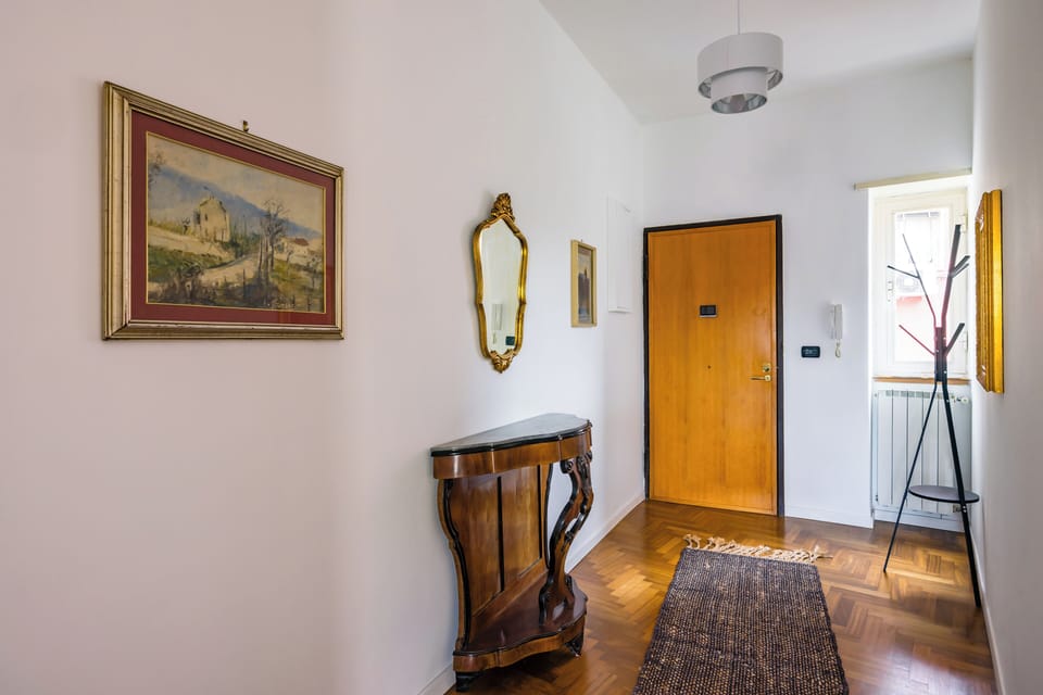 Apartment (2 Bedrooms) | Living area | 32-inch Smart TV with cable channels