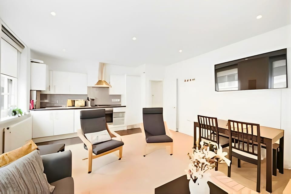 Family Apartment | Living area | 42-inch Smart TV with digital channels, Netflix, streaming services