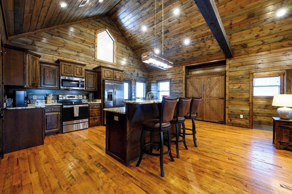 Cabin, Multiple Beds, Hot Tub, Garden View (Pond Lily Creek) | Private kitchen