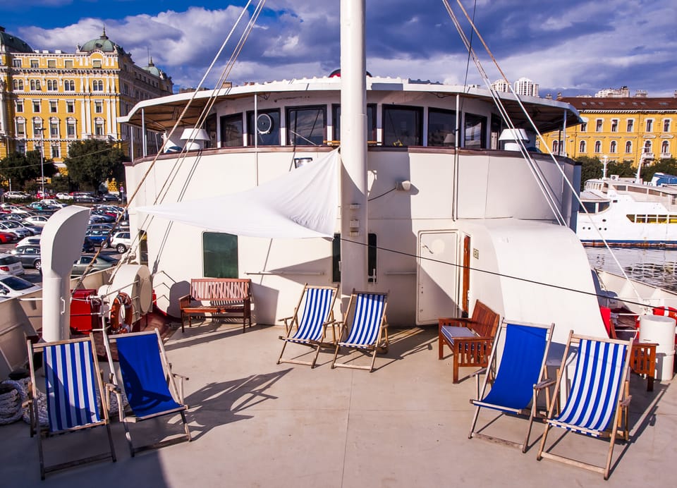 Sundeck