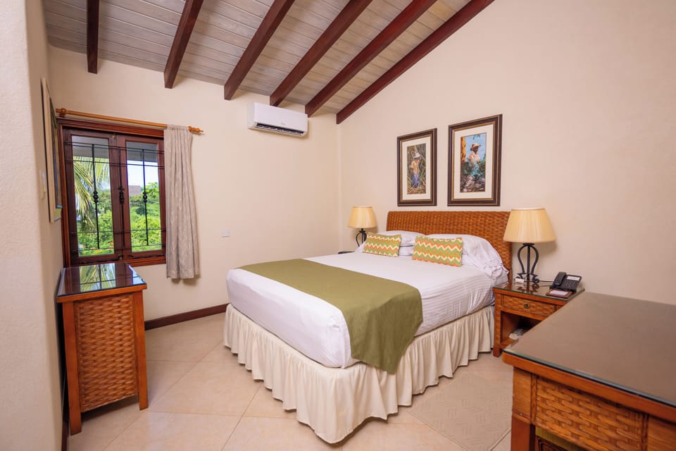 In-room safe, individually furnished, iron/ironing board, bed sheets