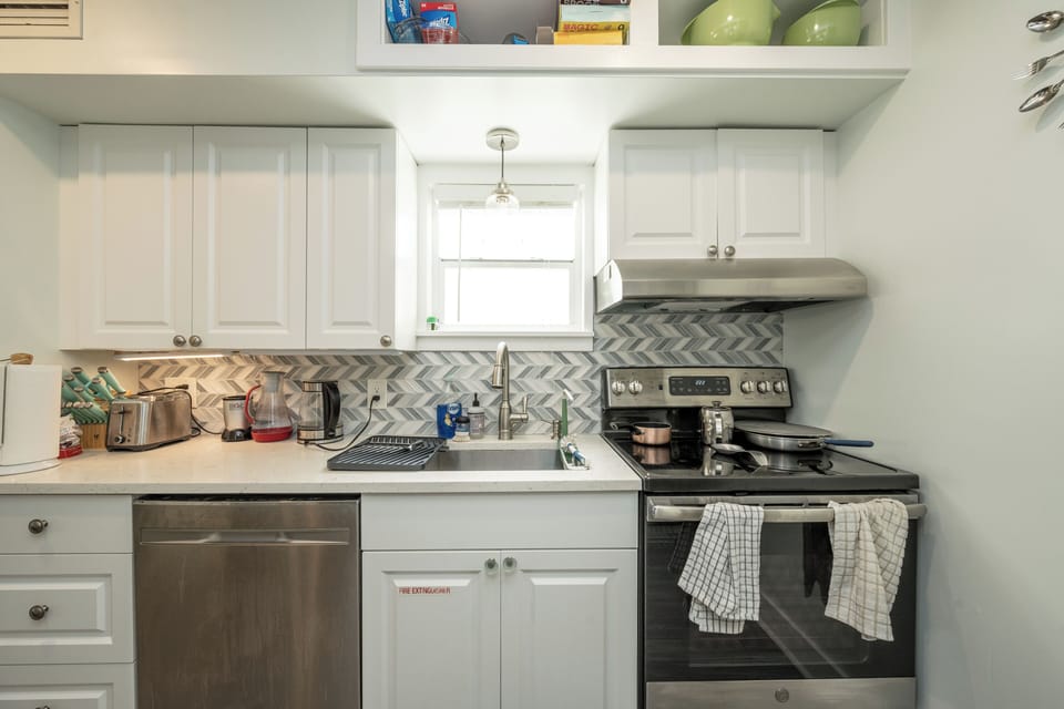 Full Kitchen