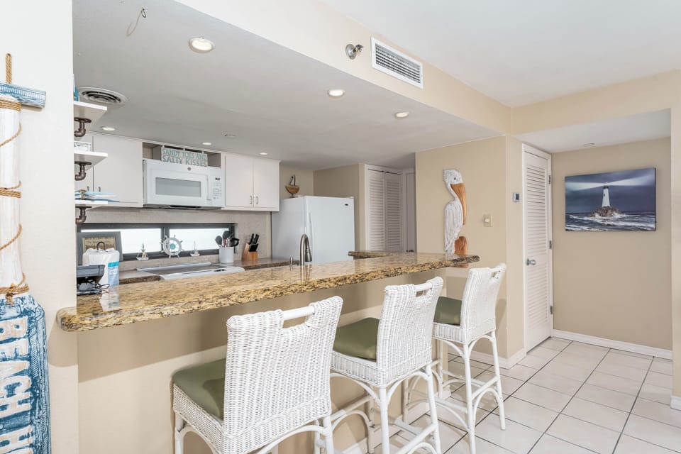Entertaining or setting out snacks is easy with the breakfast bar!