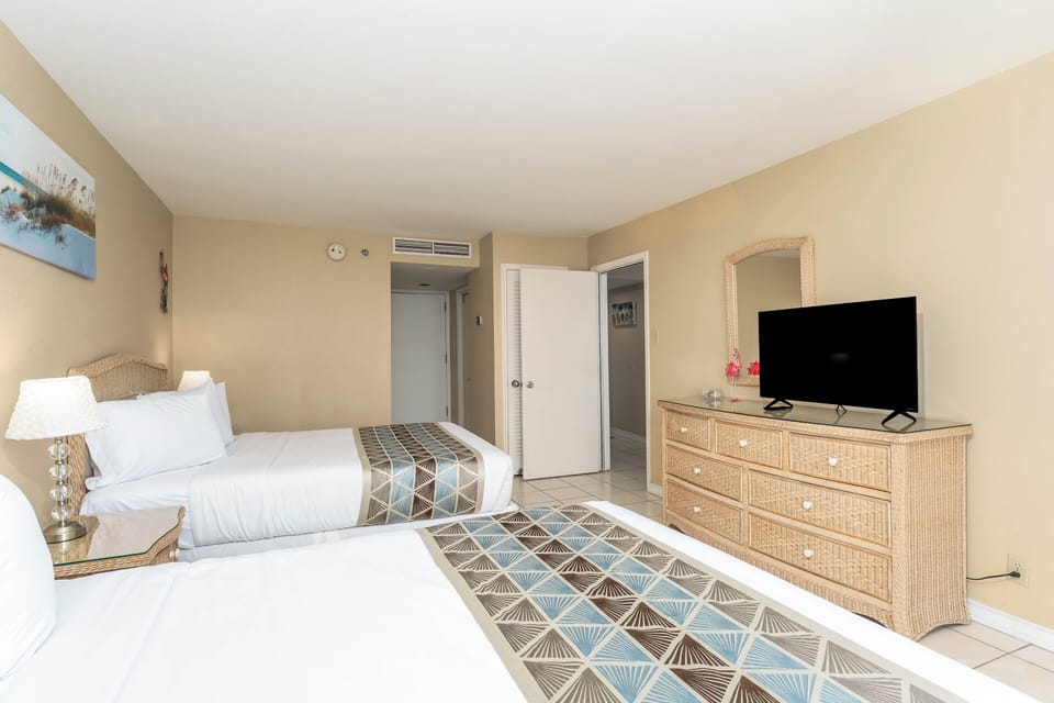 There's a corner of peace for everyone in our family-friendly beach condo!