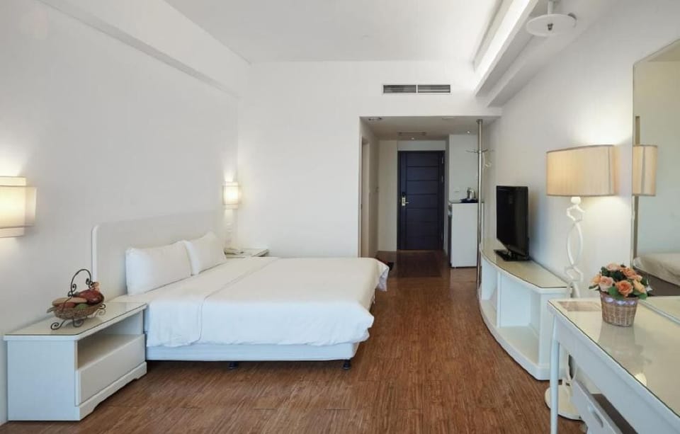 Street Double Room