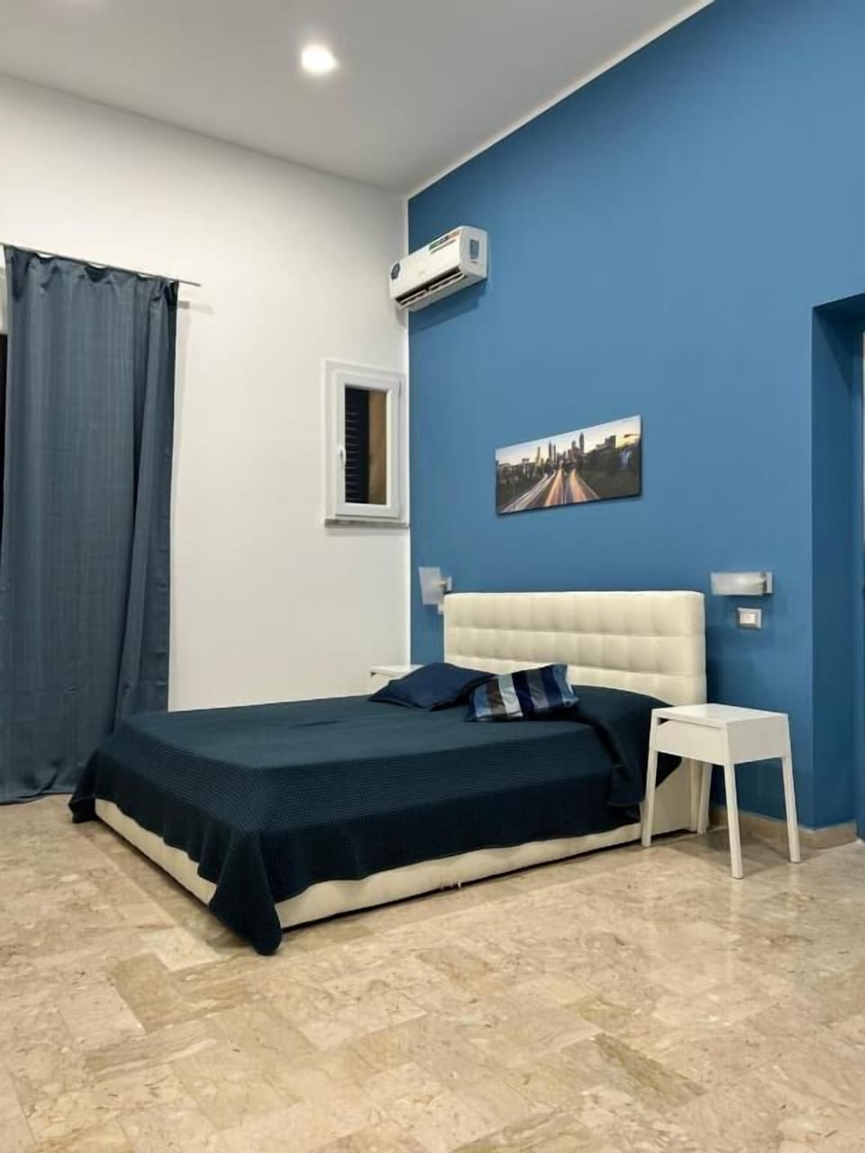 Desk, soundproofing, iron/ironing board, free WiFi