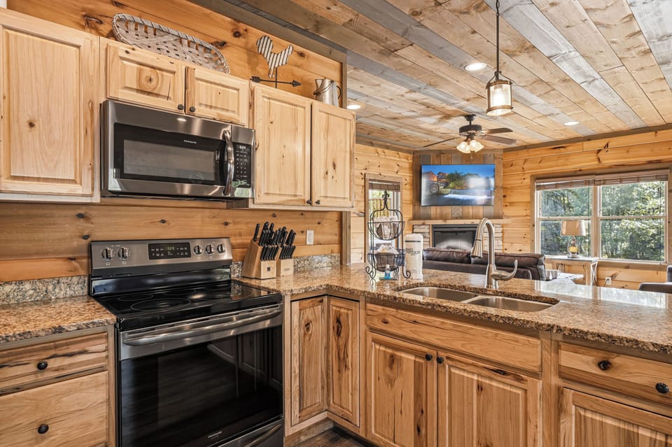 Fully Equipped Kitchen With Modern Finishes