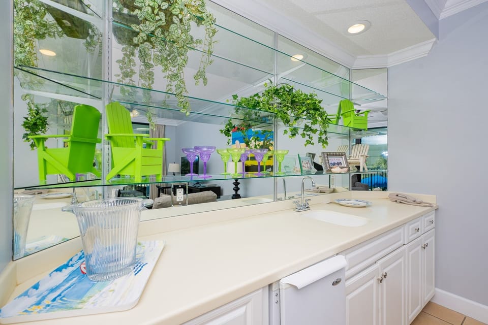 Condo, 2 Bedrooms | Interior