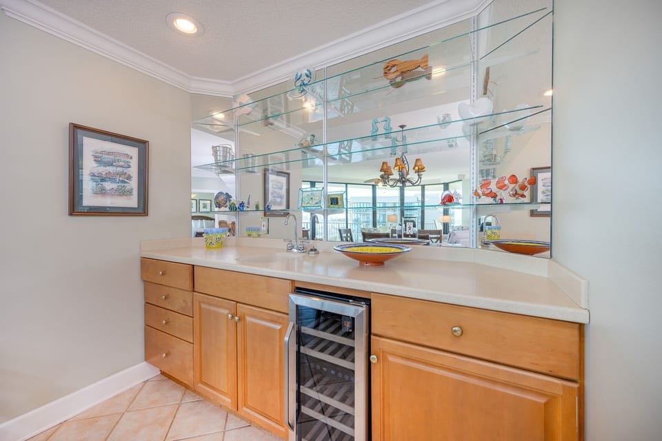 Condo, 3 Bedrooms | Private kitchen | Coffee/tea maker, fridge, oven