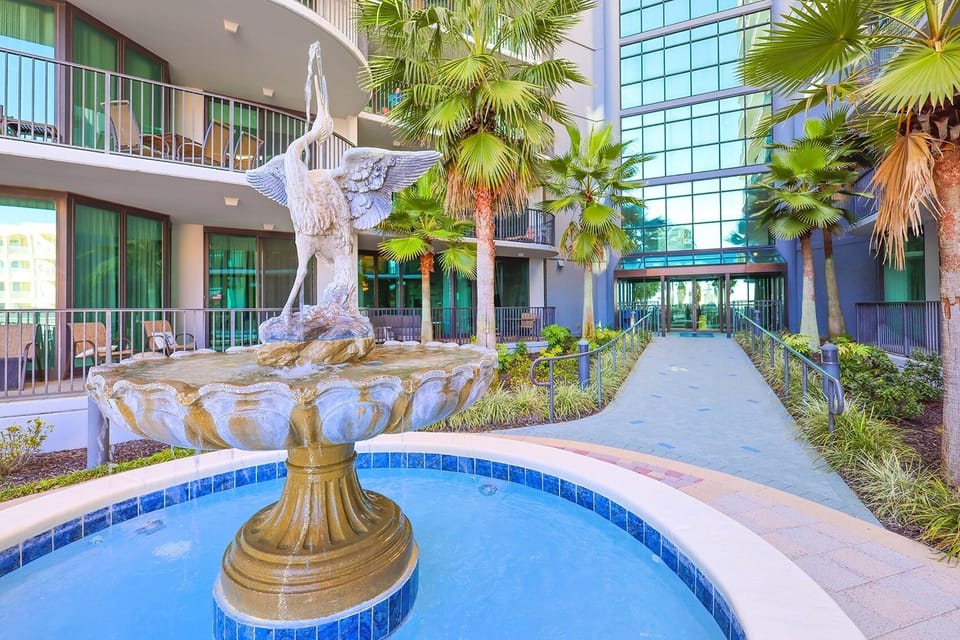 Condo, 3 Bedrooms | Property grounds