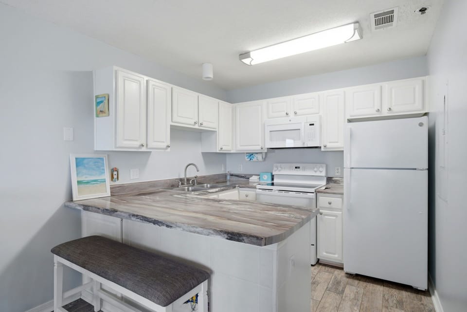 Grand Caribbean 416W- Kitchen
