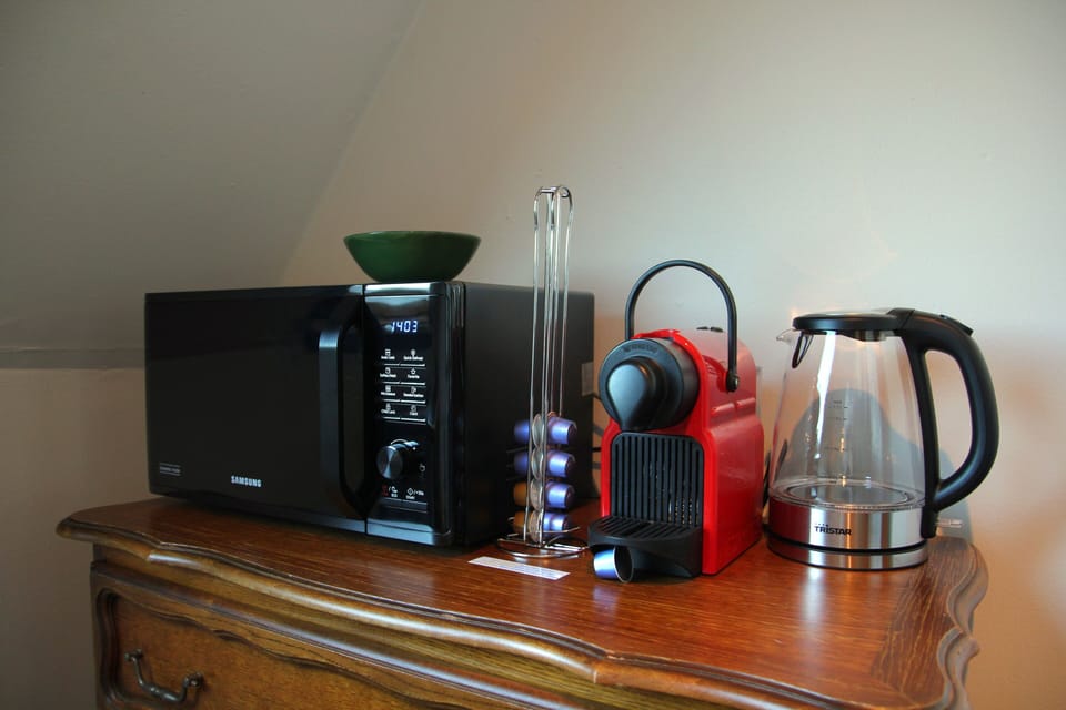 Studio | Private kitchen | Espresso maker, microwave, electric kettle