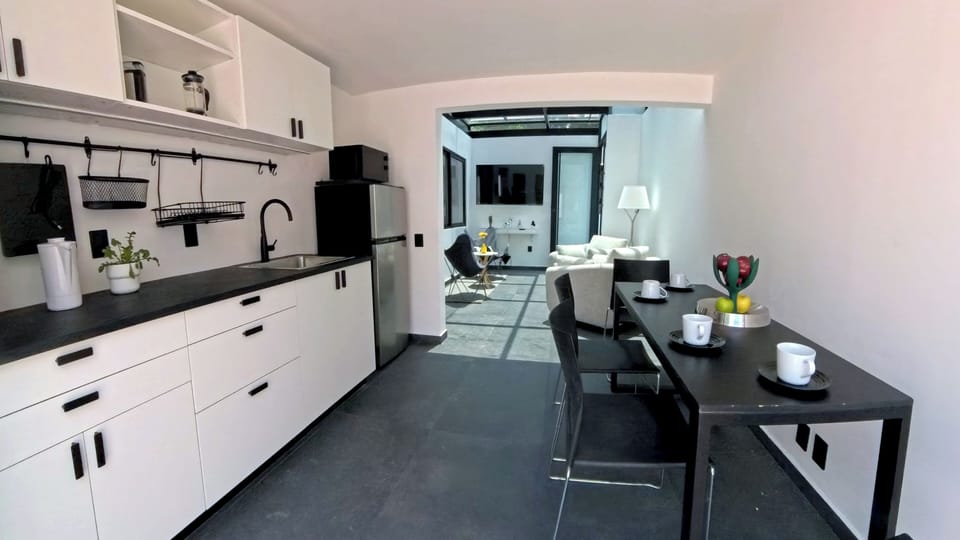 Deluxe Loft, 2 Bedrooms, Pets Not Allowed, Annex Building | Private kitchen | Fridge, microwave, stovetop, coffee/tea maker