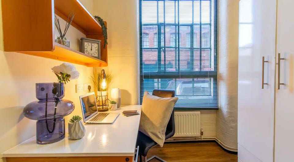 Single Room, Non Smoking, Shared Bathroom | Bathroom