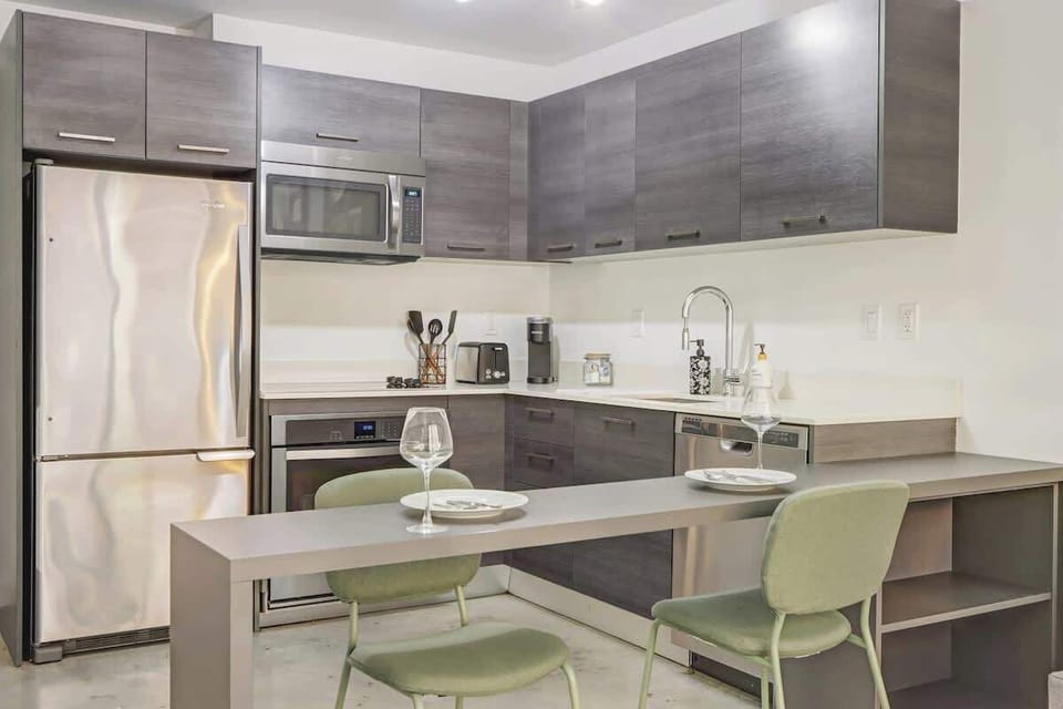 Fully equipped kitchen for everyday cooking