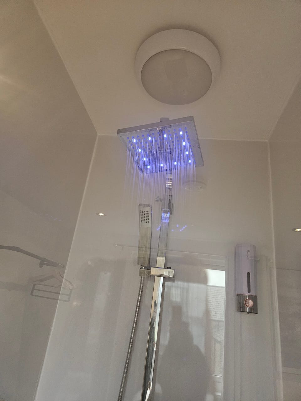 Comfort Apartment | Bathroom