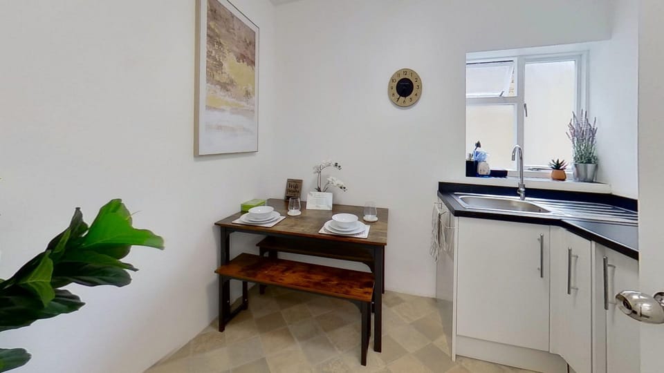 Comfort Apartment | Dining room