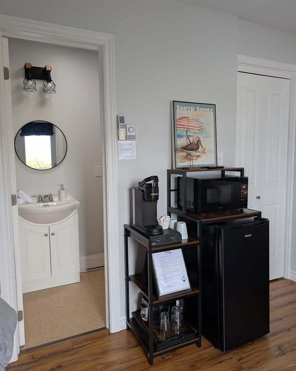 Comfort Single Room | WiFi (free)