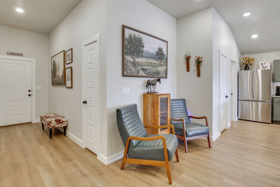 House (3 Bedrooms) | Interior