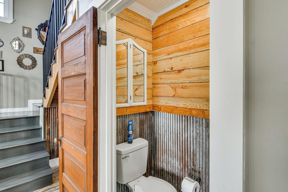 Shenandoah Valley Retreat: Hike, Fish & Explore! Cottage in Broadway