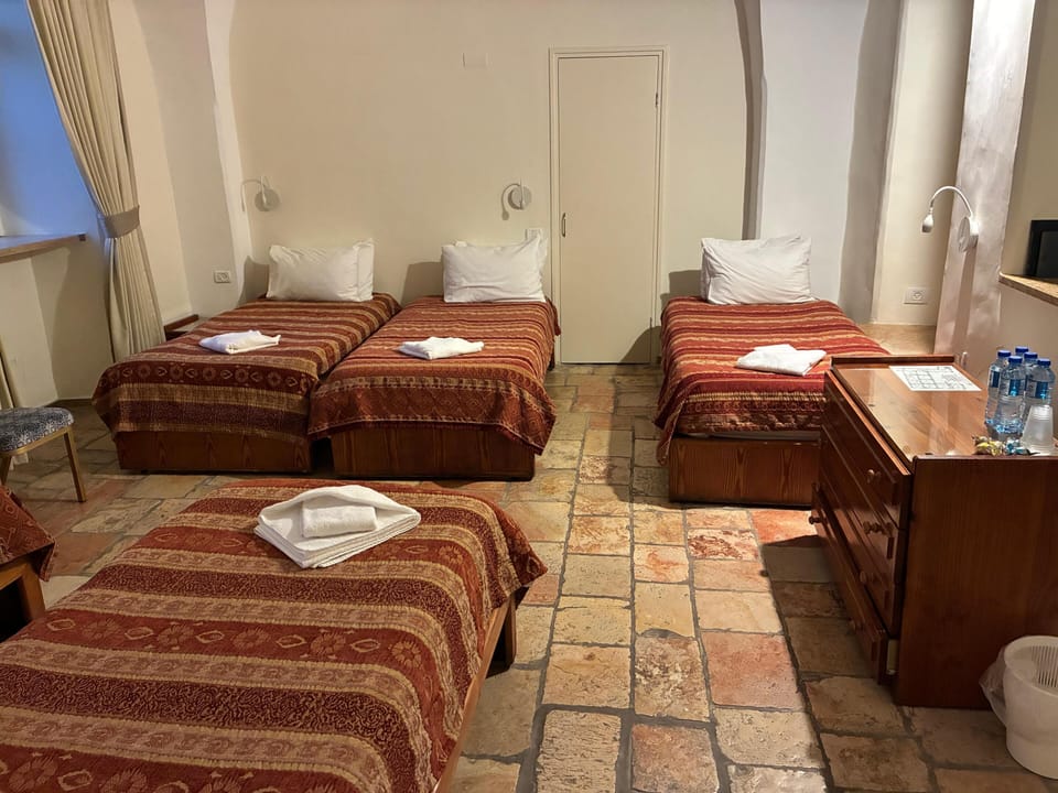Standard Room | Free WiFi