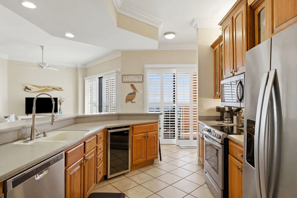 SeaChase 1104C- Kitchen View to Balcony