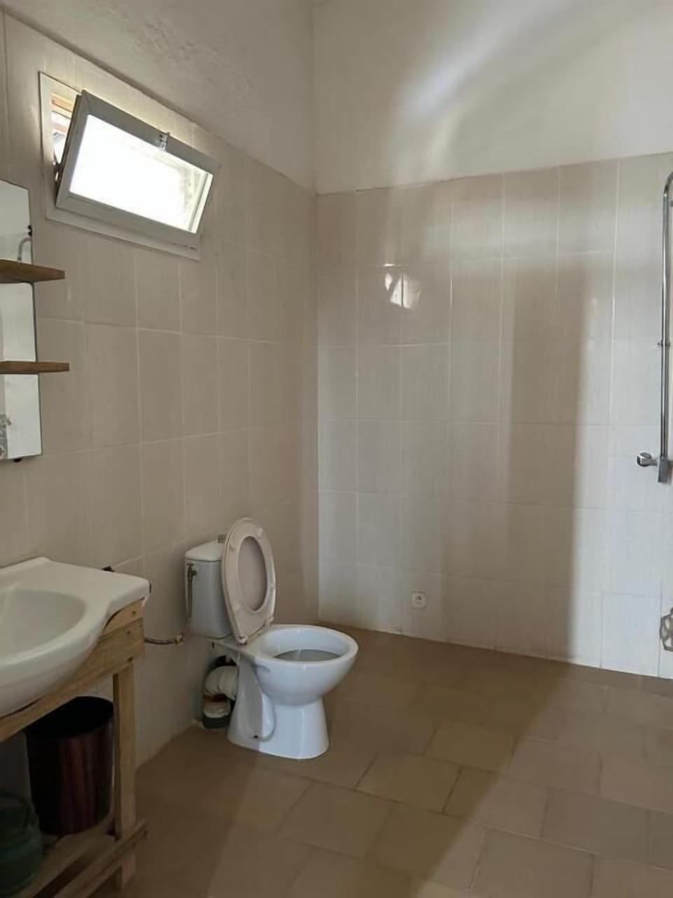 Deluxe Double Room, Balcony, City View | Bathroom