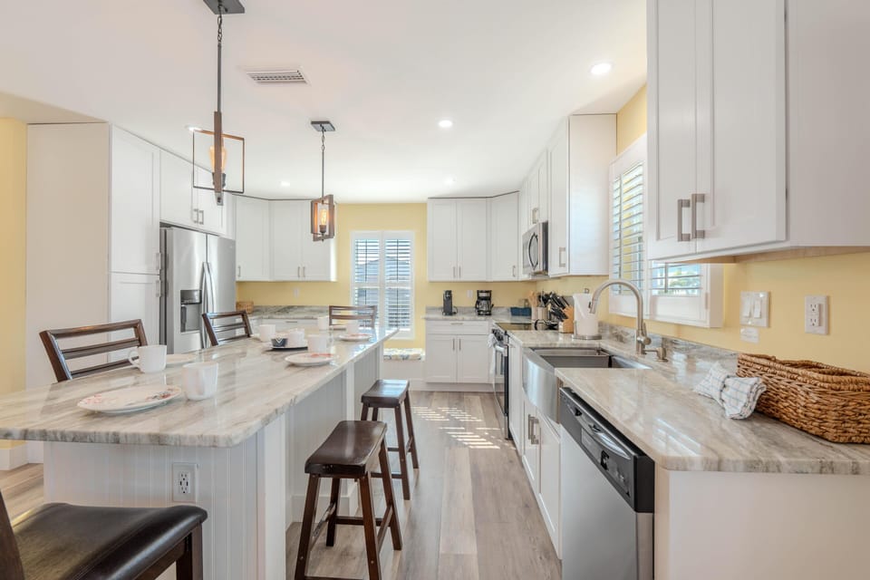 House, Multiple Beds (218 Beach House on Primo) | Private kitchen