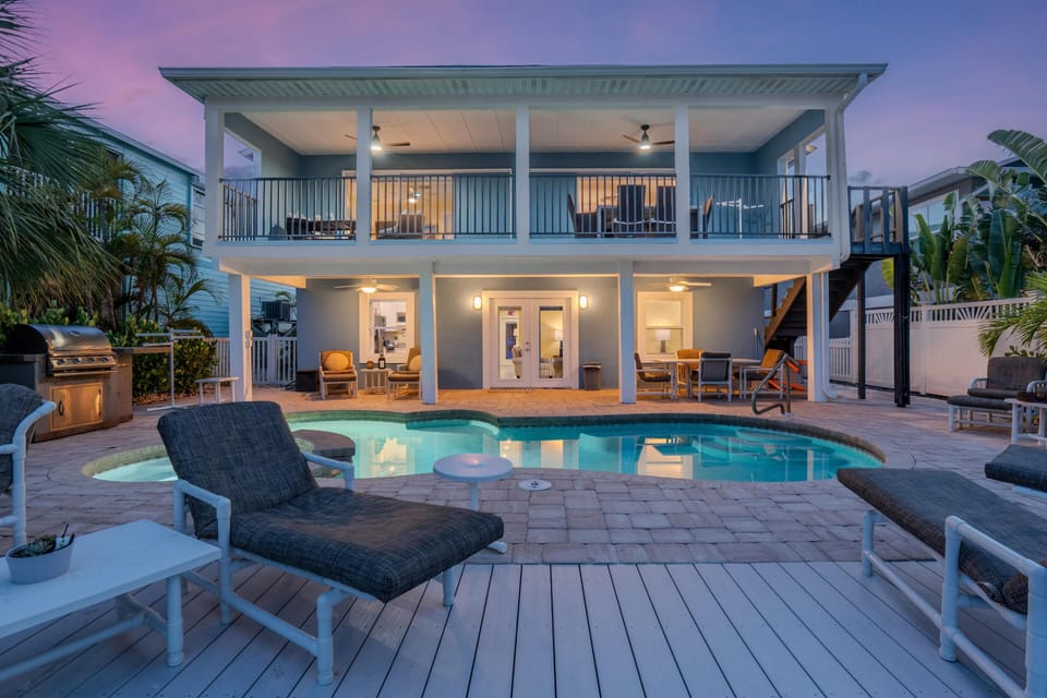House, Multiple Beds (218 Mermaid Beach House) | Outdoor dining
