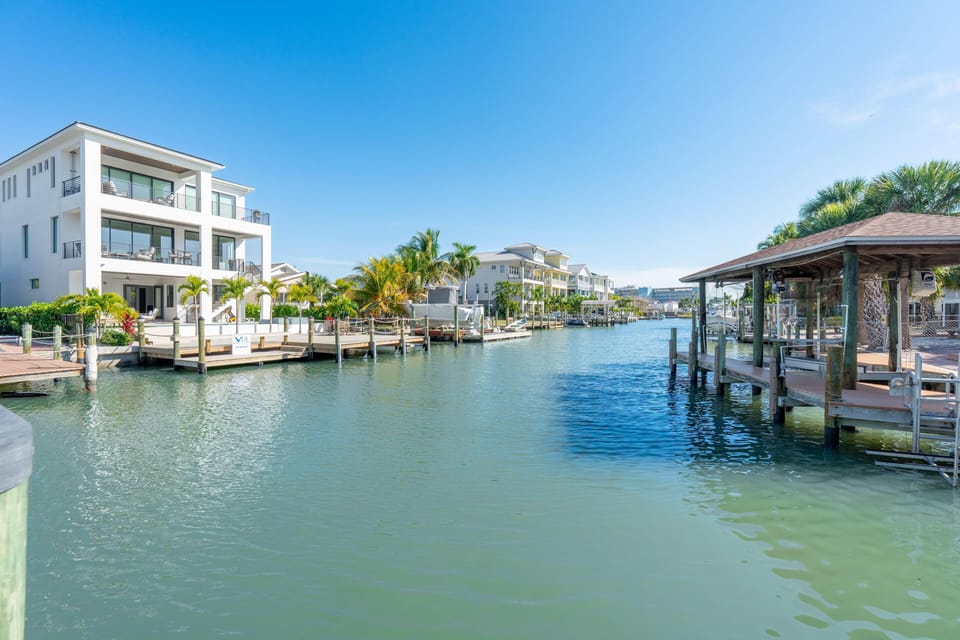 House, Multiple Beds (218 Dolphin Beach House) | Exterior