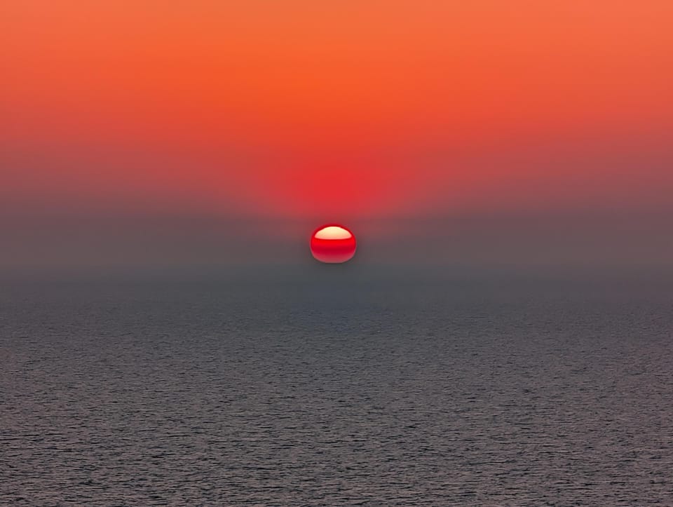 Breathtaking ocean sunset views for unforgettable evenings