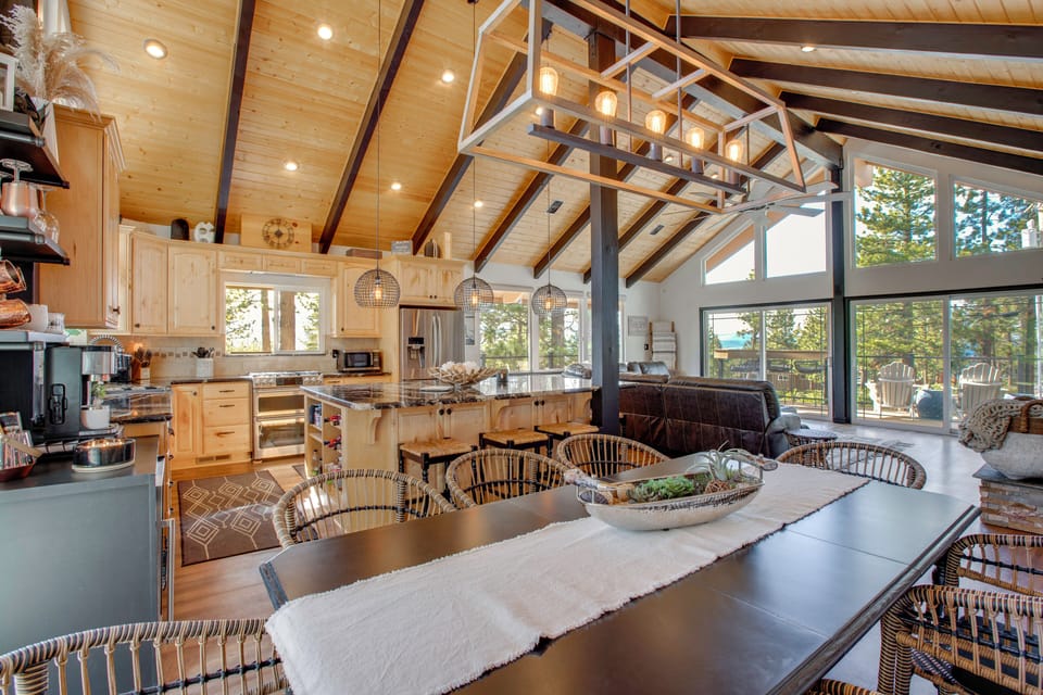 Dining Area & Kitchen | 2nd Floor
