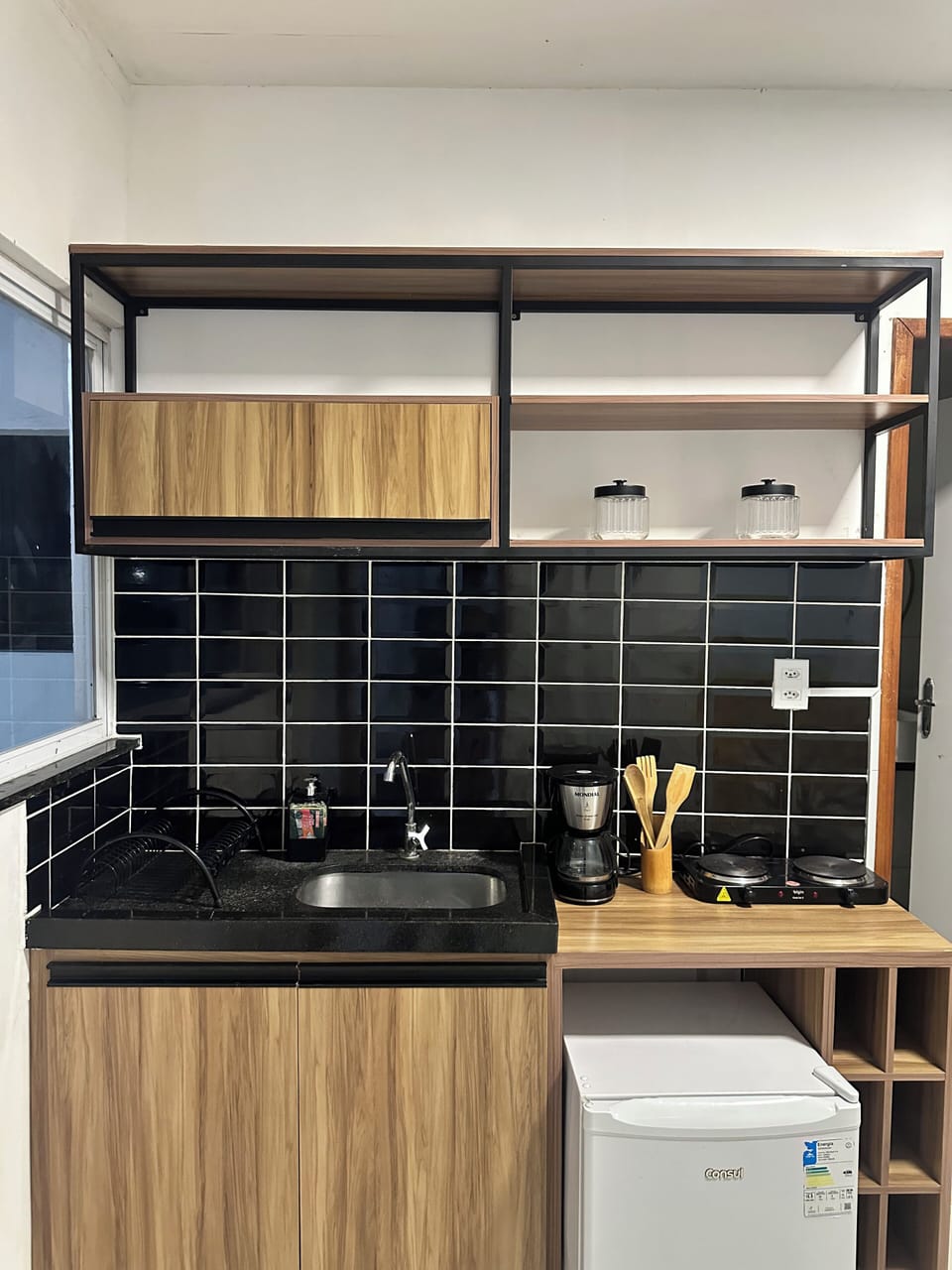Standard Room | Private kitchen | Fridge, freezer