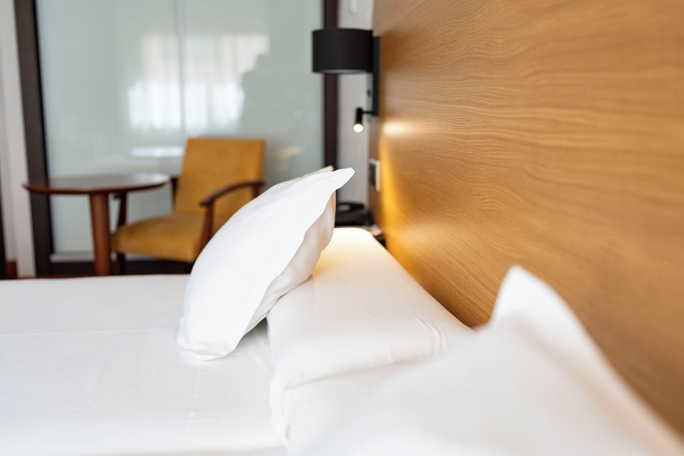 Junior Room (free access to Solarium) | Minibar, in-room safe, desk, soundproofing